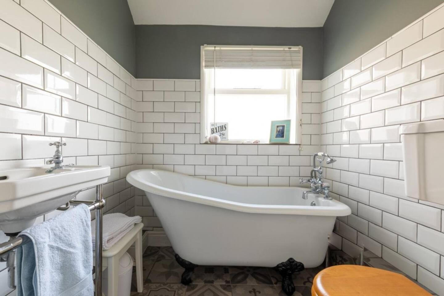 Вилла York House Уитстабл Экстерьер фото